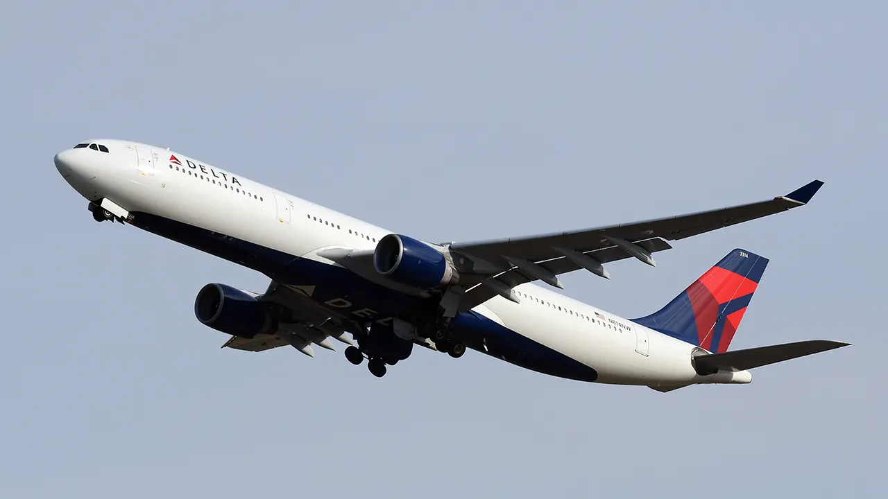 New York-bound Delta flight diverted to Rome
