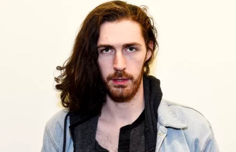 AI: Hozier would consider strike over AI threat to music