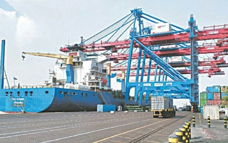 Business: Karachi Terminal outsourced to ADP for 15 years