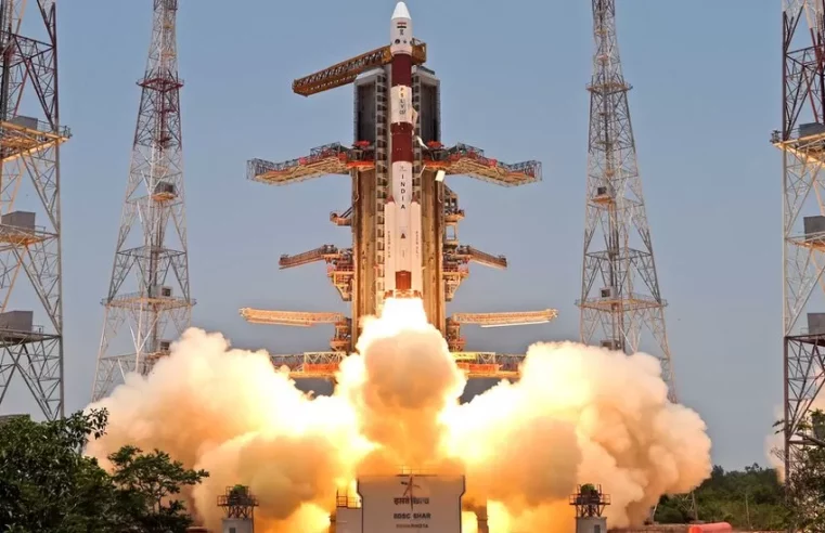 India successfully launches its first mission of the Sun