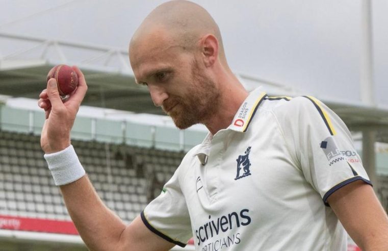 Dalby takes five wickets as Bears edge day one at Lord’s