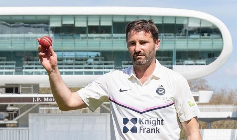 Tim Murtagh Middlesex and Ireland seamer to retire