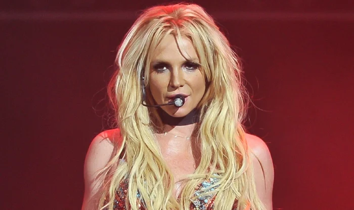 Britney Spears sell her story in exchange for cash