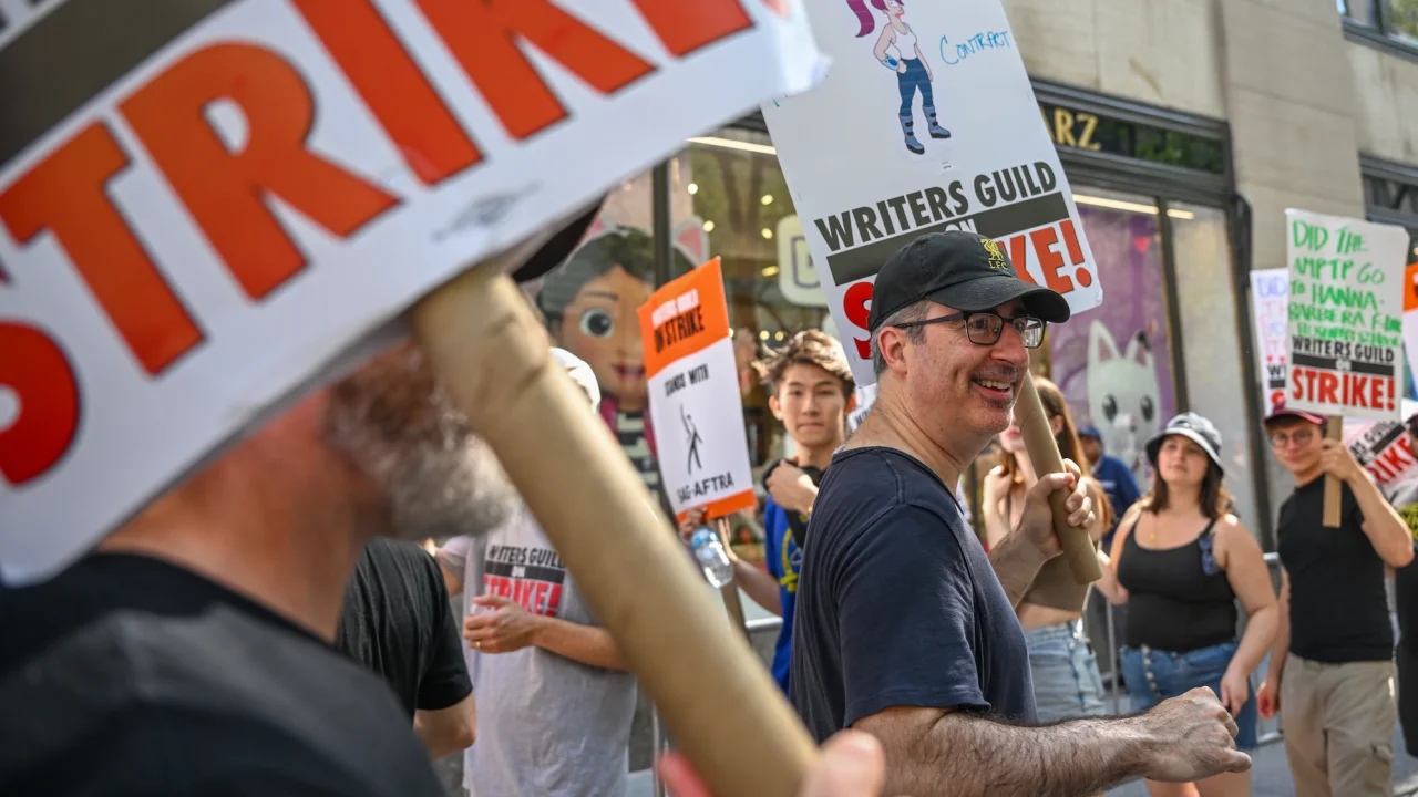 John Oliver returns to his HBO show, urging workers to unionize