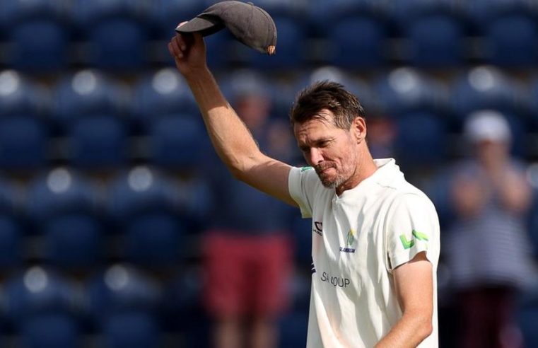 Glamorgan fast bowling great retires after Kent stint ends