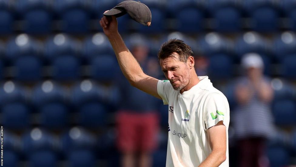 Glamorgan fast bowling great retires after Kent stint ends