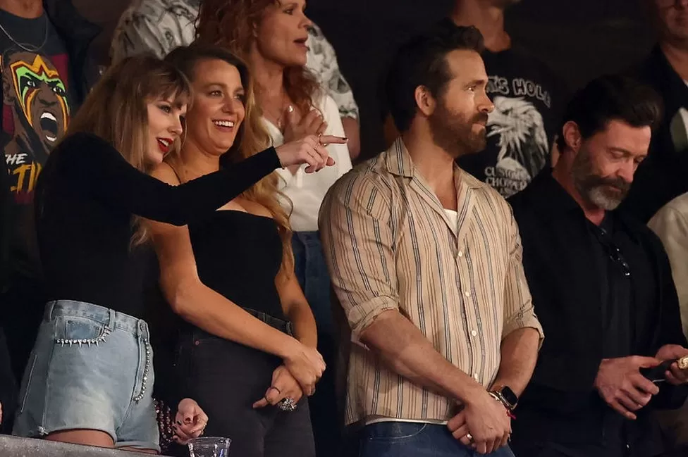 Taylor Swift attends Travis Kelce’s NFL game