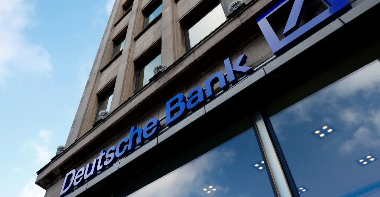 US judge approves Deutsche Bank $75 million settlement