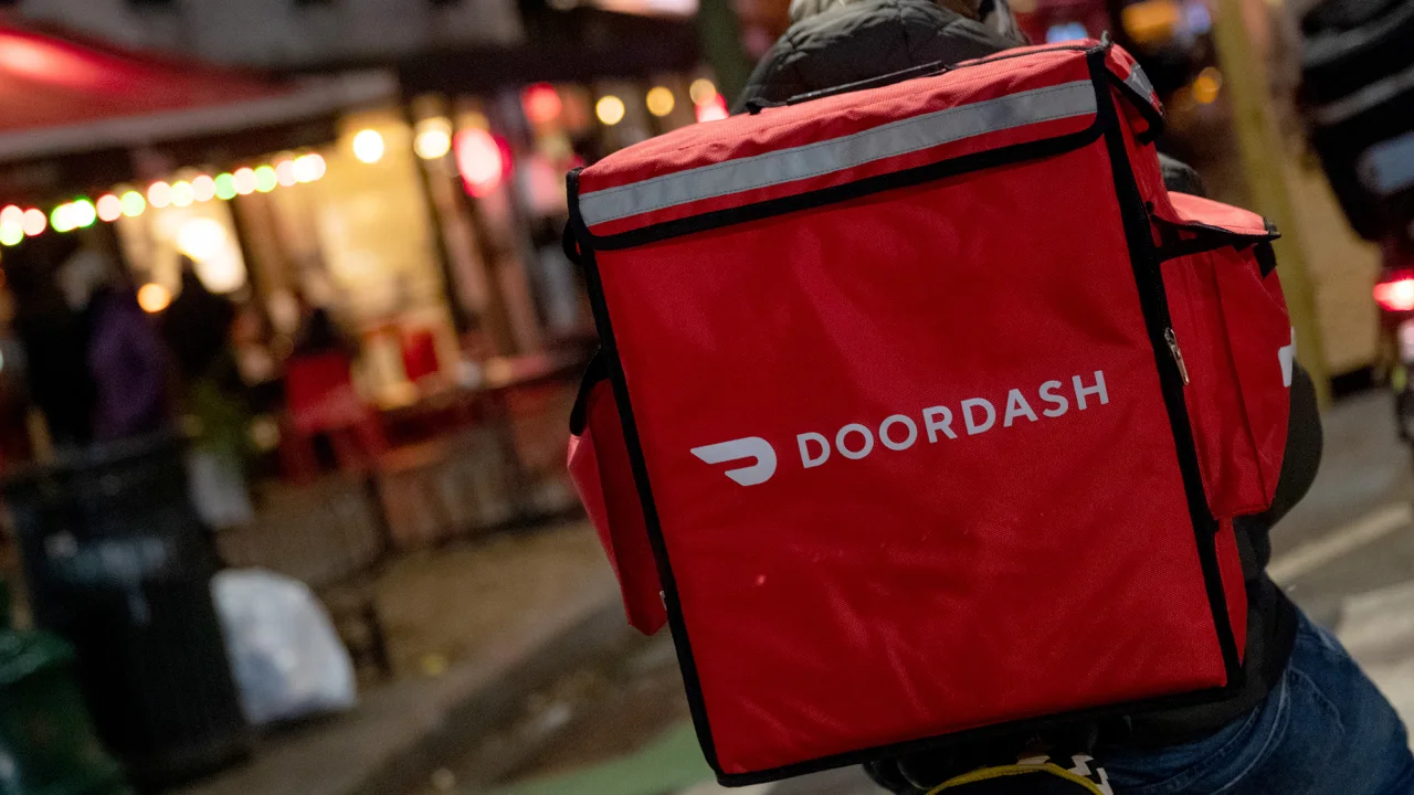 DoorDash is testing warnings about bad service