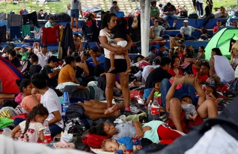 Migrant caravan heading through Mexico to US