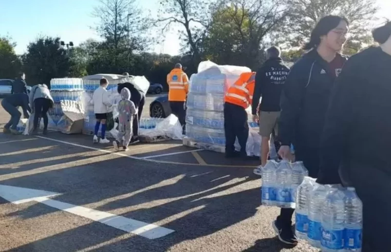 Thousands still without water as major incident declared